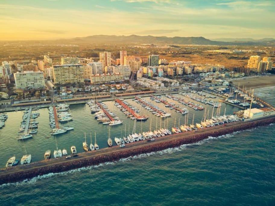 Fantastico Apartamento Junto Al Mar บาเลนเซีย ภายนอก รูปภาพ