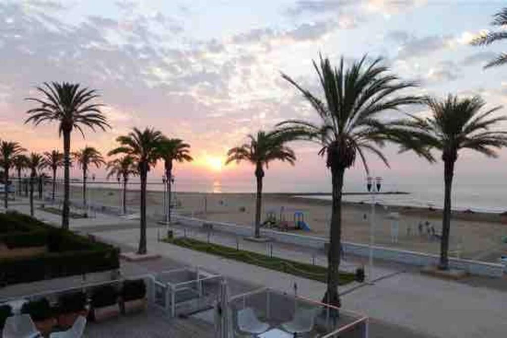 Fantastico Apartamento Junto Al Mar บาเลนเซีย ภายนอก รูปภาพ